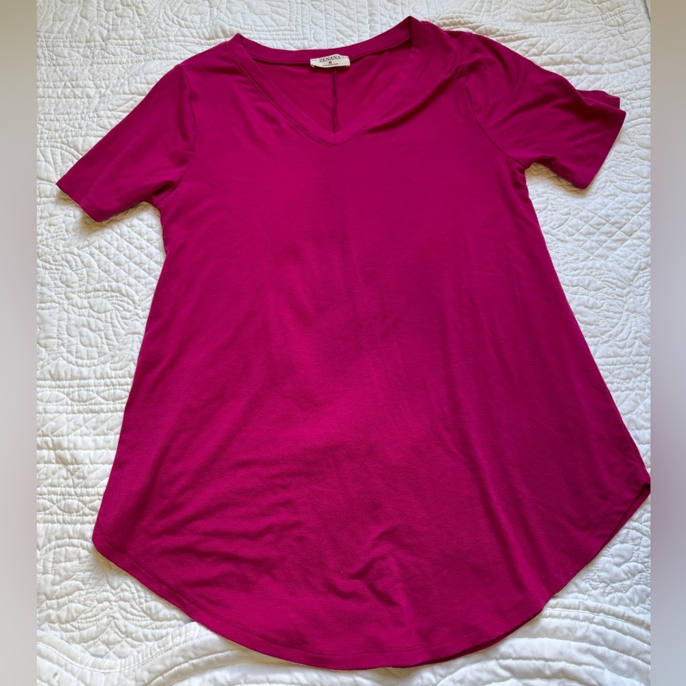 Zenana Outfitters Fuchsia V-Neck Short Sleeve Tee